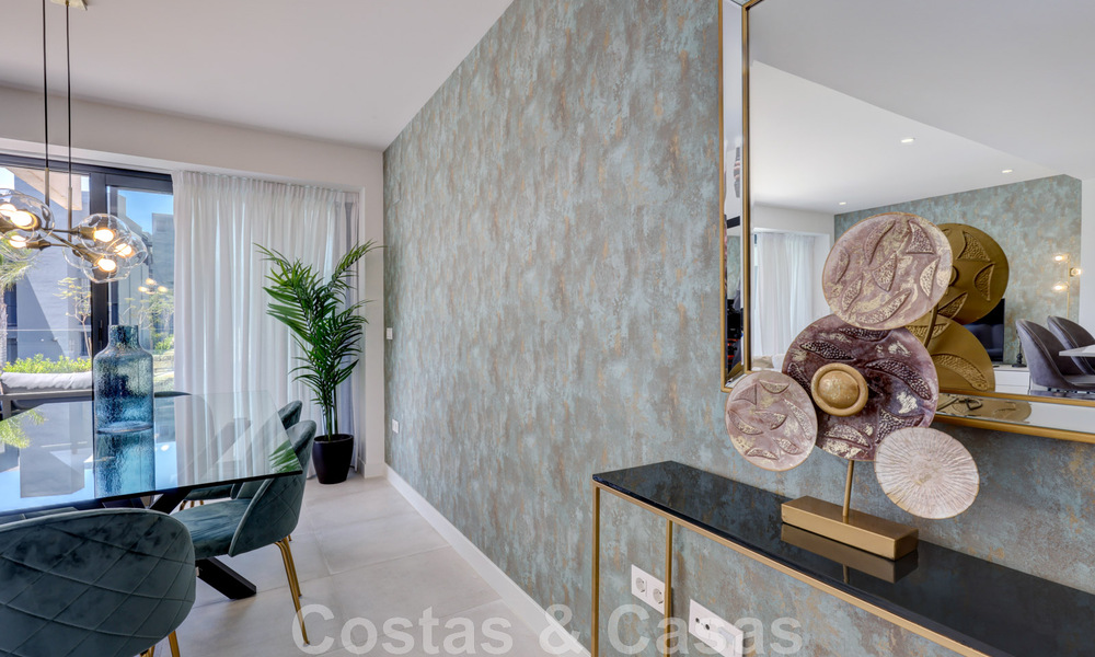 Moderno apartamento de 3 dormitorios en alquilar en un complejo de golf en la Nueva Milla de Oro, entre Marbella y Estepona 45559