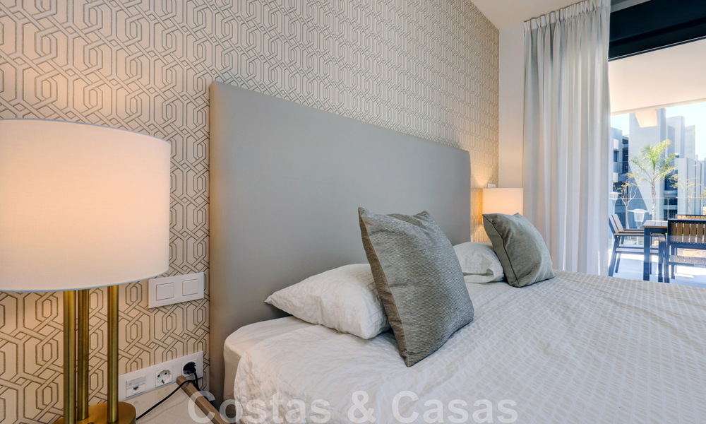 Moderno apartamento de 3 dormitorios en alquilar en un complejo de golf en la Nueva Milla de Oro, entre Marbella y Estepona 45566