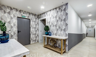 Moderno apartamento de 3 dormitorios en alquilar en un complejo de golf en la Nueva Milla de Oro, entre Marbella y Estepona 45584 