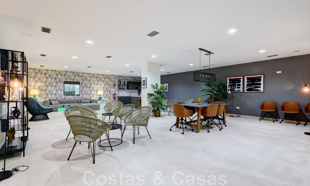 Moderno apartamento de 3 dormitorios en alquilar en un complejo de golf en la Nueva Milla de Oro, entre Marbella y Estepona 45591