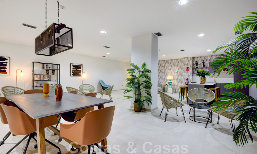 Moderno apartamento de 3 dormitorios en alquilar en un complejo de golf en la Nueva Milla de Oro, entre Marbella y Estepona 45592