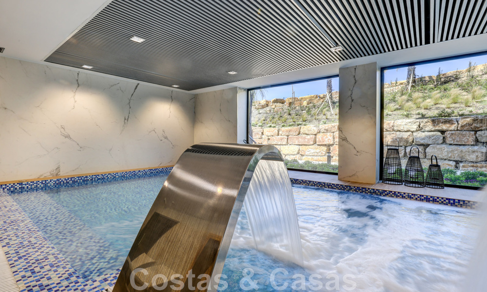 Moderno apartamento de 3 dormitorios en alquilar en un complejo de golf en la Nueva Milla de Oro, entre Marbella y Estepona 45596