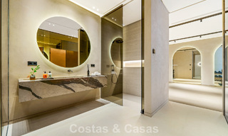 Villa de diseño vanguardista en venta con numerosas comodidades de lujo en Nueva Andalucía, Marbella 786106 