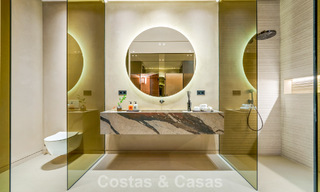 Villa de diseño vanguardista en venta con numerosas comodidades de lujo en Nueva Andalucía, Marbella 786107 