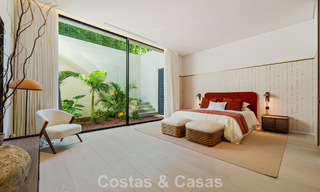 Villa de diseño vanguardista en venta con numerosas comodidades de lujo en Nueva Andalucía, Marbella 786109 