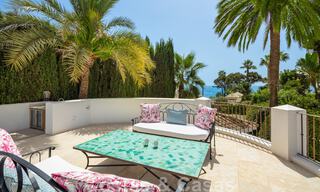 Villa de estilo boutique en venta, a un paso de la playa en la codiciada Milla de Oro de Marbella 45734 