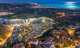 Elegantes y modernas villas de nueva construcción en venta con vistas panorámicas cerca del golf en el valle de Mijas en la Costa del Sol 795603 