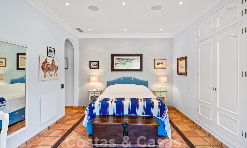 Formidable villa familiar mediterránea en venta con vistas panorámicas en un complejo de golf prestigioso en Benahavis - Marbella 45774