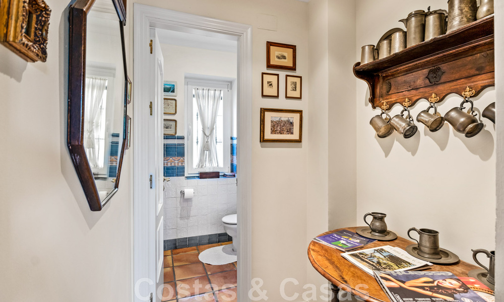 Formidable villa familiar mediterránea en venta con vistas panorámicas en un complejo de golf prestigioso en Benahavis - Marbella 45778