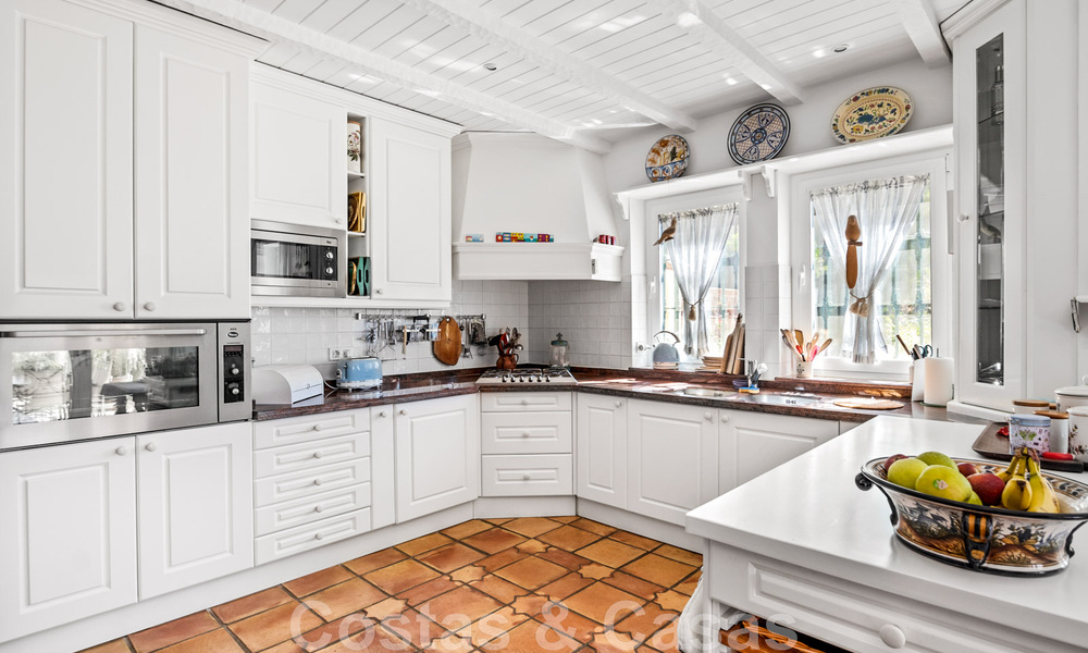 Formidable villa familiar mediterránea en venta con vistas panorámicas en un complejo de golf prestigioso en Benahavis - Marbella 45794