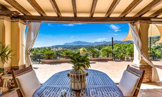 Formidable villa familiar mediterránea en venta con vistas panorámicas en un complejo de golf prestigioso en Benahavis - Marbella 45807 