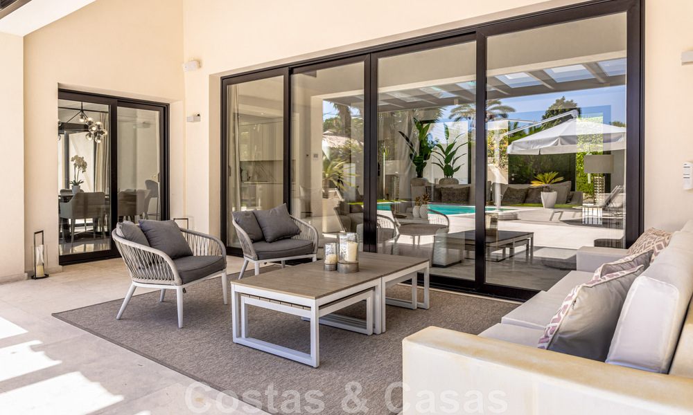 Villa contemporánea de lujo en venta, a poca distancia de Puerto Banús y la playa en San Pedro, Marbella 46207
