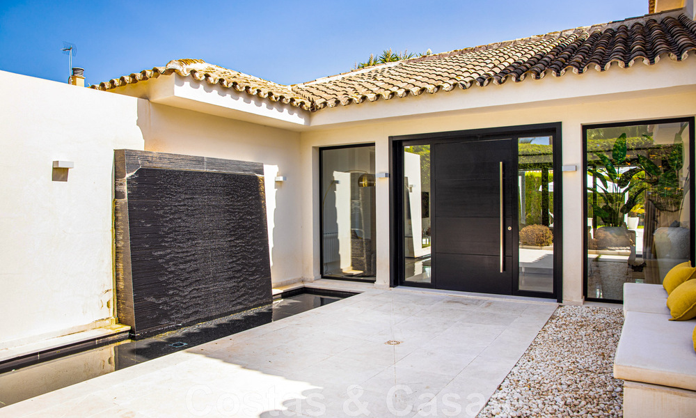 Villa contemporánea de lujo en venta, a poca distancia de Puerto Banús y la playa en San Pedro, Marbella 46209