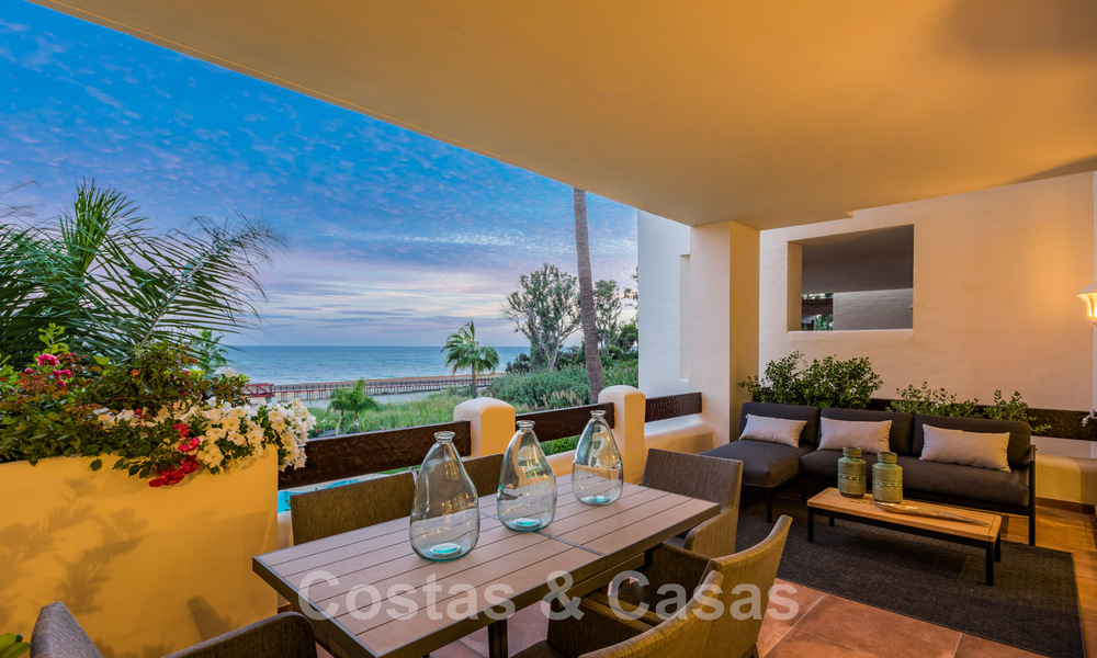 Se vende apartamento recién reformado, listo para entrar a vivir, en un complejo de playa, con vistas al mar en la Nueva Milla de Oro, Estepona 46736