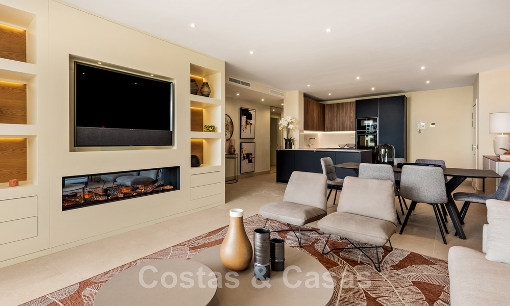 Se vende apartamento recién reformado, listo para entrar a vivir, en un complejo de playa, con vistas al mar en la Nueva Milla de Oro, Estepona 46737
