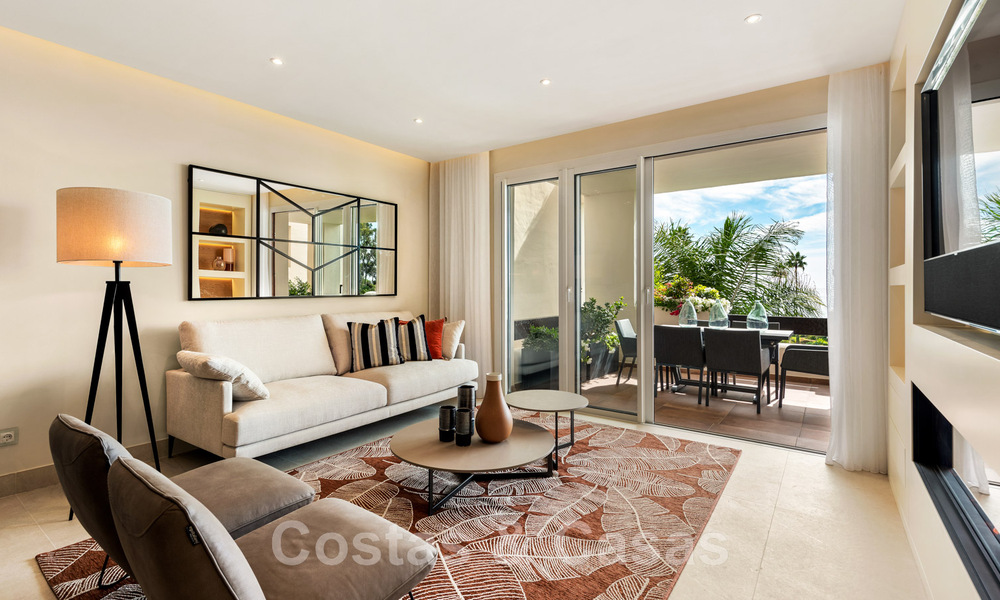 Se vende apartamento recién reformado, listo para entrar a vivir, en un complejo de playa, con vistas al mar en la Nueva Milla de Oro, Estepona 46751