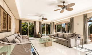 Amplio dúplex, planta baja en un complejo en primera línea de playa a poca distancia de Puerto Banús, Marbella 46770 