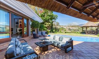 Exclusiva villa de lujo mediterránea en venta con vistas al campo de golf en la codiciada zona residencial de La Quinta, Benahavís - Marbella 48465 