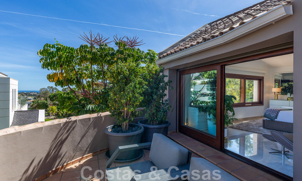 Exclusiva villa de lujo mediterránea en venta con vistas al campo de golf en la codiciada zona residencial de La Quinta, Benahavís - Marbella 48473