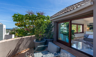Exclusiva villa de lujo mediterránea en venta con vistas al campo de golf en la codiciada zona residencial de La Quinta, Benahavís - Marbella 48473 