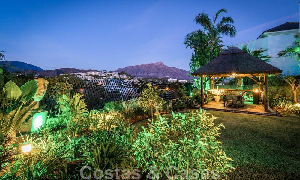 Exclusiva villa de lujo mediterránea en venta con vistas al campo de golf en la codiciada zona residencial de La Quinta, Benahavís - Marbella 48501