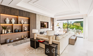 Villa de diseño en venta rodeada de campos de golf en el valle de Nueva Andalucía, Marbella 48754 