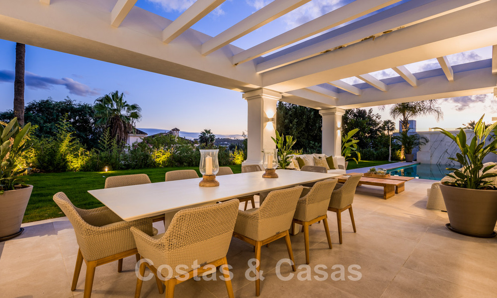 Villa de diseño en venta rodeada de campos de golf en el valle de Nueva Andalucía, Marbella 48770