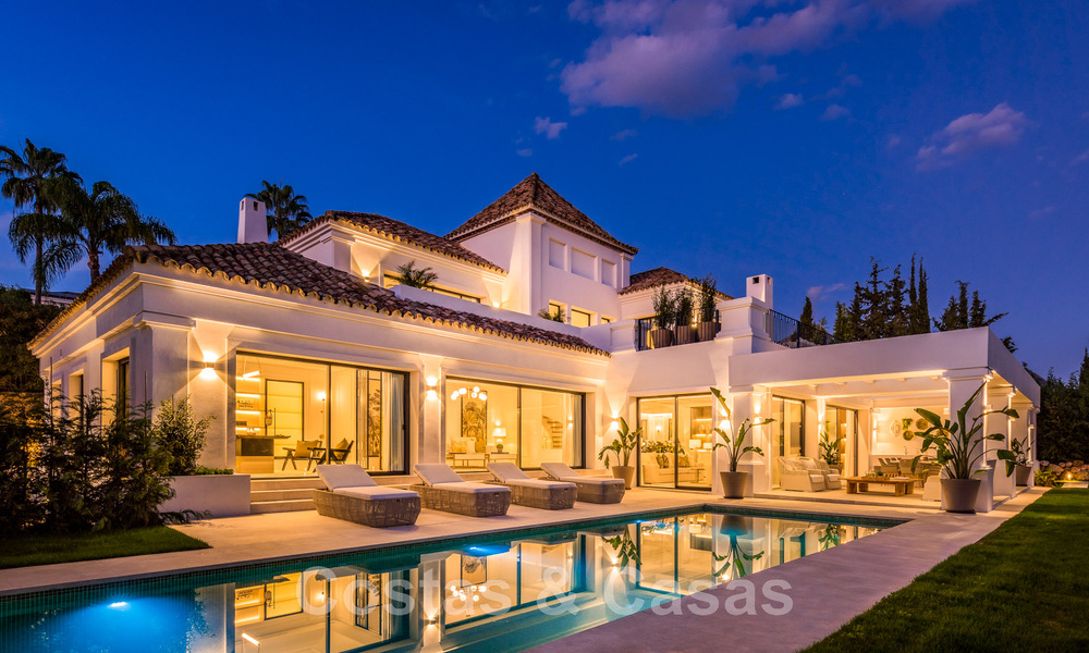 Villa de diseño en venta rodeada de campos de golf en el valle de Nueva Andalucía, Marbella 48772