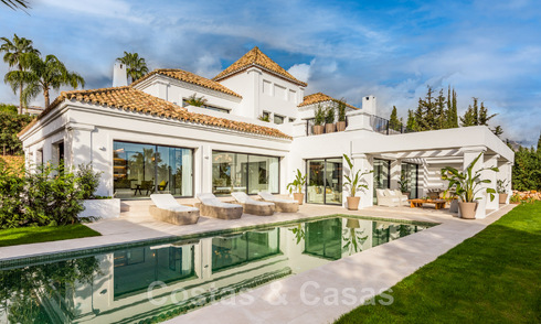 Villa de diseño en venta rodeada de campos de golf en el valle de Nueva Andalucía, Marbella 48792