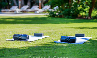 Tradicional villa de lujo en venta, en segunda línea de golf en una prestigiosa zona residencial en Nueva Andalucía, Marbella 775950 