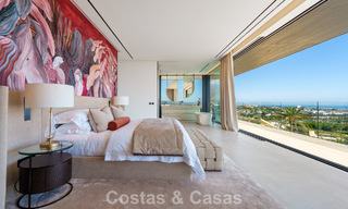 Majestuosa y contemporánea villa de nueva construcción en venta con sublimes vistas al mar en las colinas de La Quinta en Benahavis - Marbella 786690 