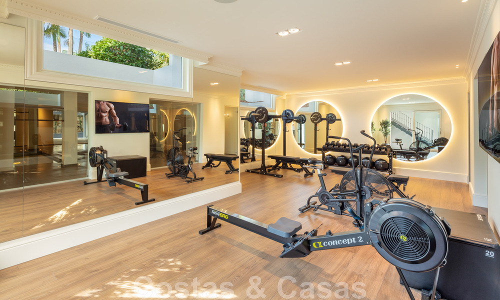 Espectacular villa de lujo en venta de estilo arquitectónico mediterráneo en la prestigiosa urbanización Sierra Blanca en la Milla de Oro de Marbella 46226