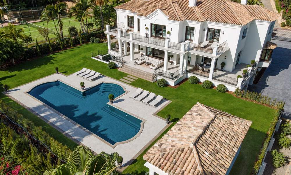 Espectacular villa de lujo en venta de estilo arquitectónico mediterráneo en la prestigiosa urbanización Sierra Blanca en la Milla de Oro de Marbella 46260