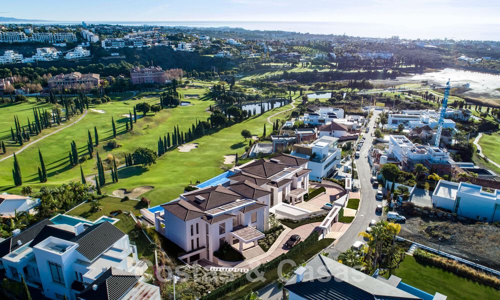 2 Magistrales villas de lujo en venta, en primera línea de Los Flamingos Golf en Marbella - Benahavis 46486