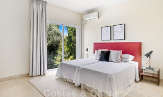 Amplia villa de auténtico estilo arquitectónico mediterráneo en venta con vistas al mar en un resort de golf de cinco estrellas en Benahavís - Marbella 46661 