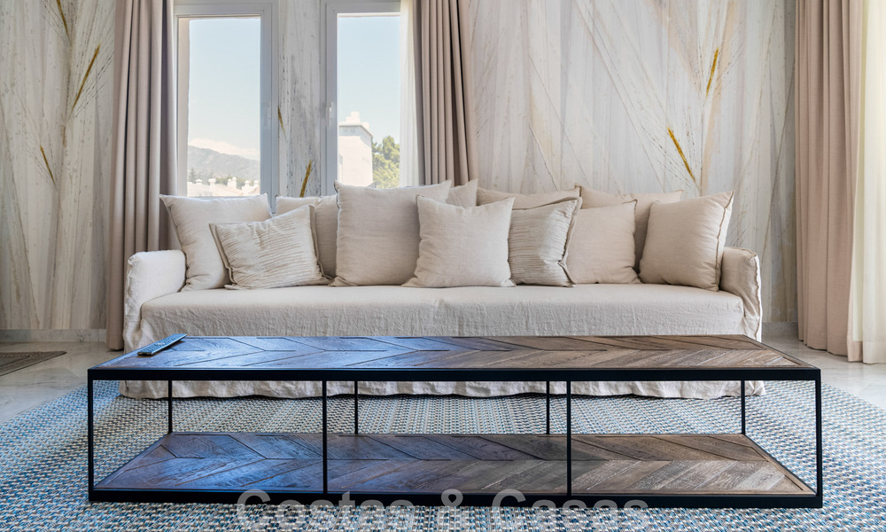 Impresionante ático de 4 dormitorios en venta en Puente Romano, en la Milla de Oro de Marbella 47722