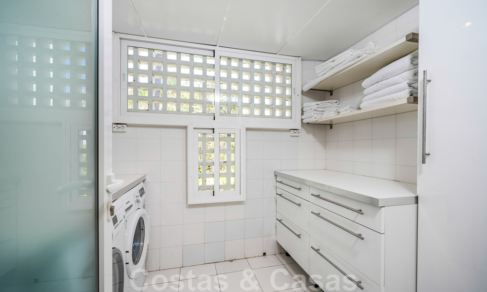 Impresionante ático de 4 dormitorios en venta en Puente Romano, en la Milla de Oro de Marbella 47729