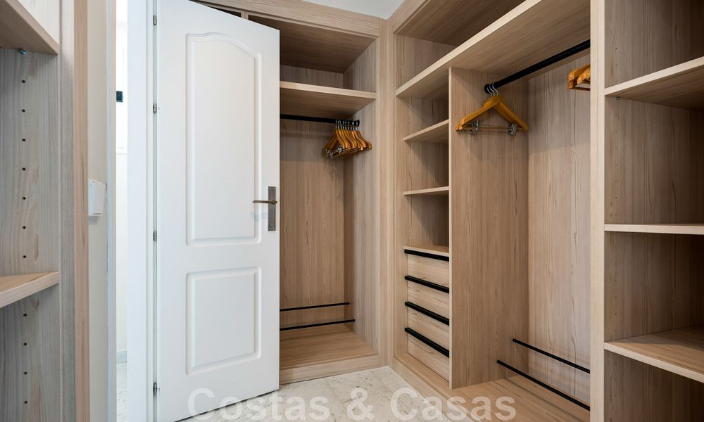 Impresionante ático de 4 dormitorios en venta en Puente Romano, en la Milla de Oro de Marbella 47750