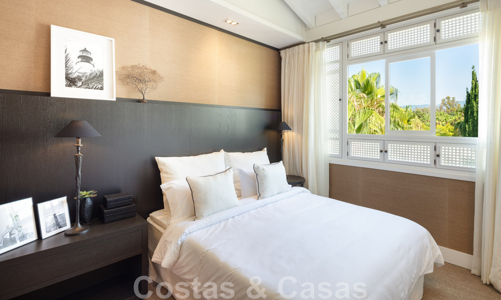 Ático contemporáneo reformado en venta con vistas al mar en Puente Romano, en el corazón de la Milla de Oro, Marbella 46864