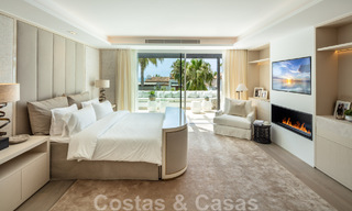 Ático contemporáneo reformado en venta con vistas al mar en Puente Romano, en el corazón de la Milla de Oro, Marbella 46867 