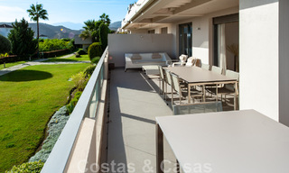 Se vende apartamento de lujo muy amplio, luminoso y moderno de 3 dormitorios con vistas despejadas al mar en Marbella - Benahavís 46849 