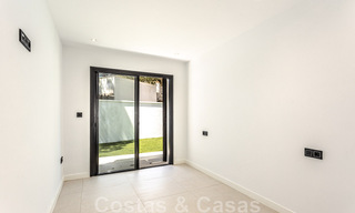 Hermosa villa de una sola planta en venta, a poca distancia de la playa en Elviria, al este del centro de Marbella 46895 