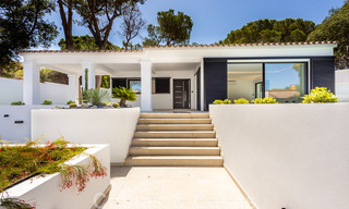 Hermosa villa de una sola planta en venta, a poca distancia de la playa en Elviria, al este del centro de Marbella 46904 