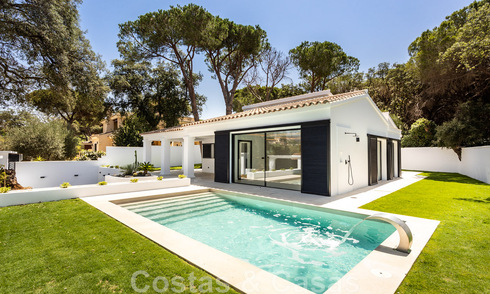 Hermosa villa de una sola planta en venta, a poca distancia de la playa en Elviria, al este del centro de Marbella 46905