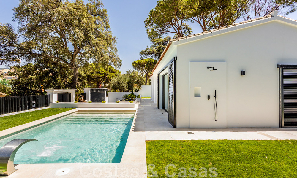 Hermosa villa de una sola planta en venta, a poca distancia de la playa en Elviria, al este del centro de Marbella 46906