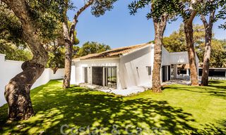 Hermosa villa de una sola planta en venta, a poca distancia de la playa en Elviria, al este del centro de Marbella 46908 