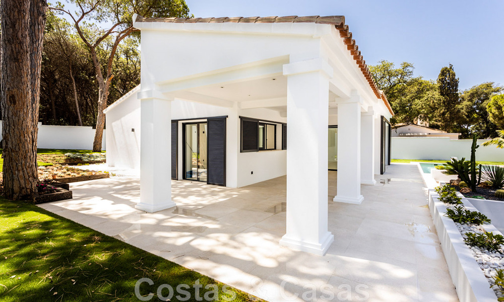 Hermosa villa de una sola planta en venta, a poca distancia de la playa en Elviria, al este del centro de Marbella 46909