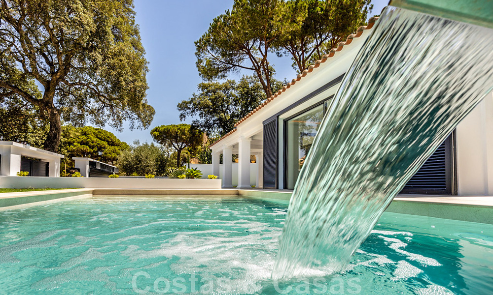 Hermosa villa de una sola planta en venta, a poca distancia de la playa en Elviria, al este del centro de Marbella 46910