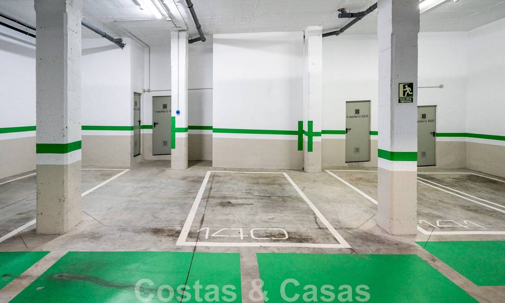 Se vende planta baja elevada, lista para entrar a vivir, con vistas panorámicas al valle y al mar en la exclusiva Benahavis - Marbella 47023