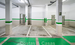 Se vende planta baja elevada, lista para entrar a vivir, con vistas panorámicas al valle y al mar en la exclusiva Benahavis - Marbella 47023 